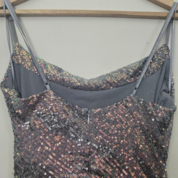 ASTR the Label Hollywood Sequin Midi Dress M Silver Pink Party - Picture 11 of 12